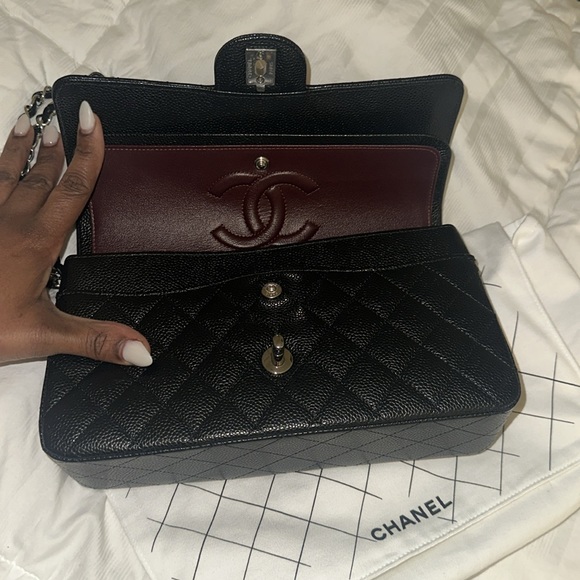 NWT CHANEL MEDIUM CLASSIC Double Flap bag - Picture 4 of 8